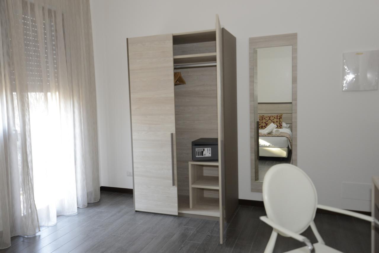 Deluxe Double Room with Shower